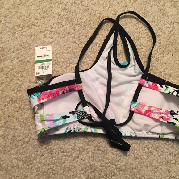 Bar III size Large Bathing suit top NWT - Picture 6 of 8